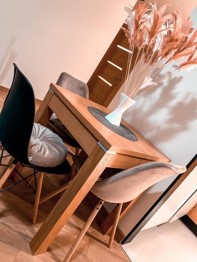 Apartament Solna 80 - Centrum Miasta Z Podziemnym Garazem Kielce Bagian luar foto