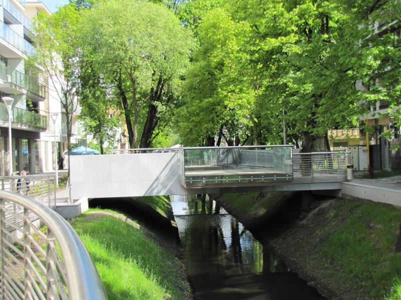 Apartament Solna 80 - Centrum Miasta Z Podziemnym Garazem Kielce Bagian luar foto