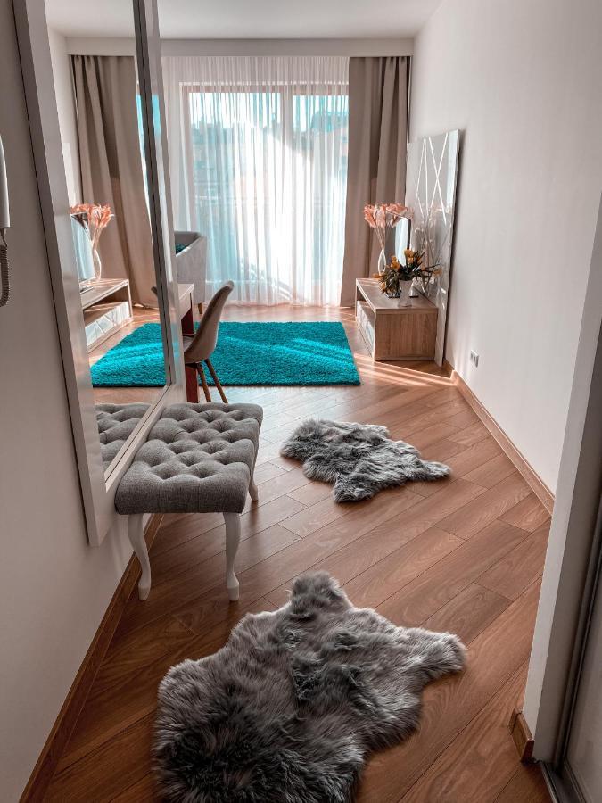 Apartament Solna 80 - Centrum Miasta Z Podziemnym Garazem Kielce Bagian luar foto